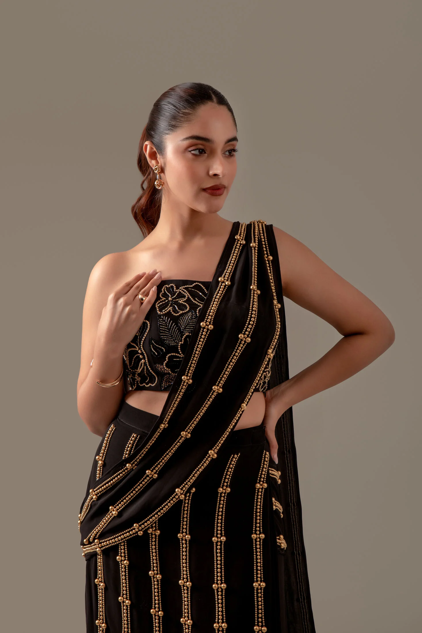 Embroidered Black Luxe - Image 7