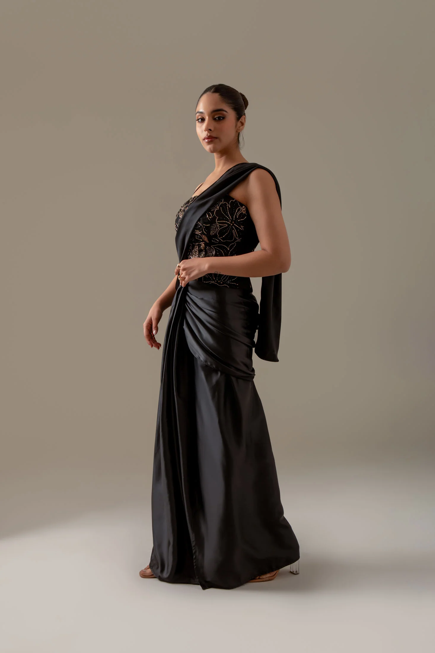 Gilded Corset Saree - Image 5
