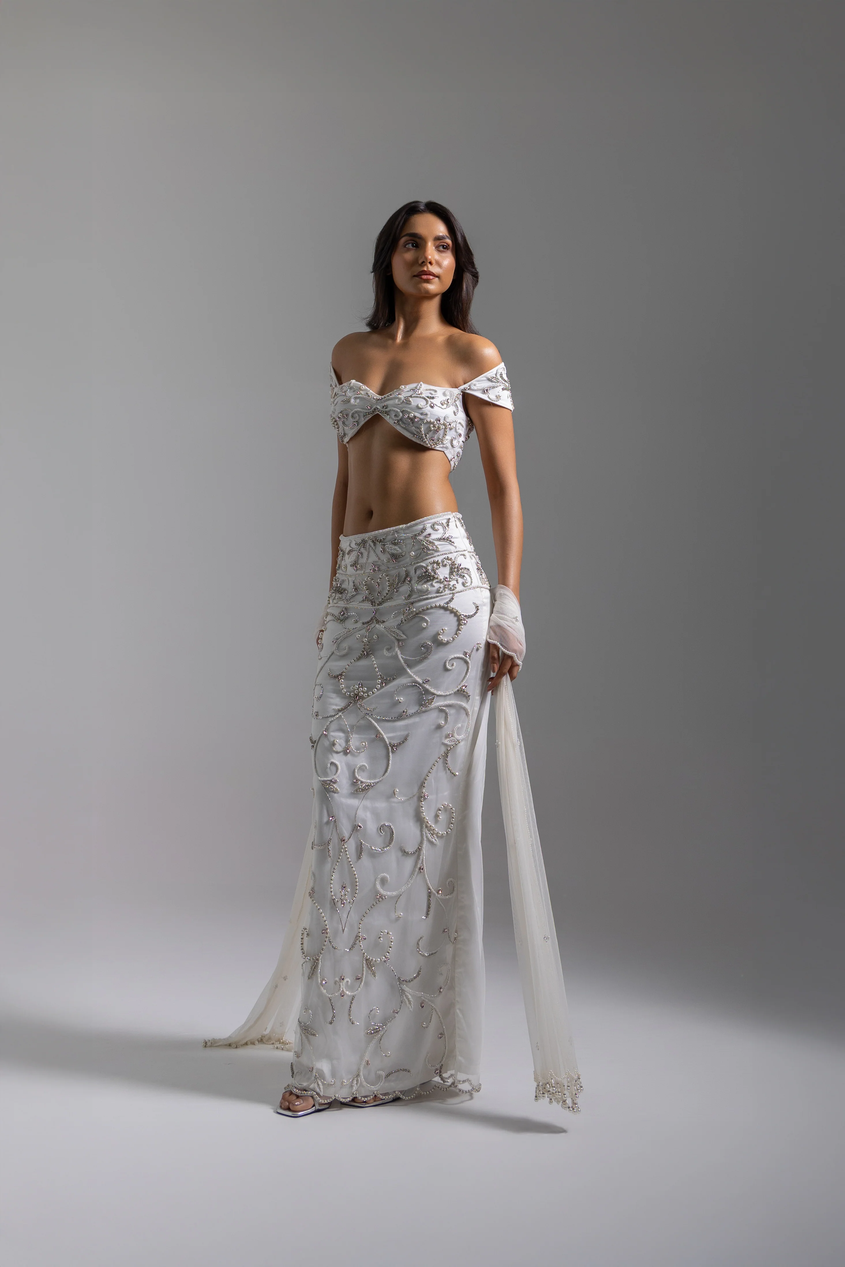 LOOK 03 - Image 10