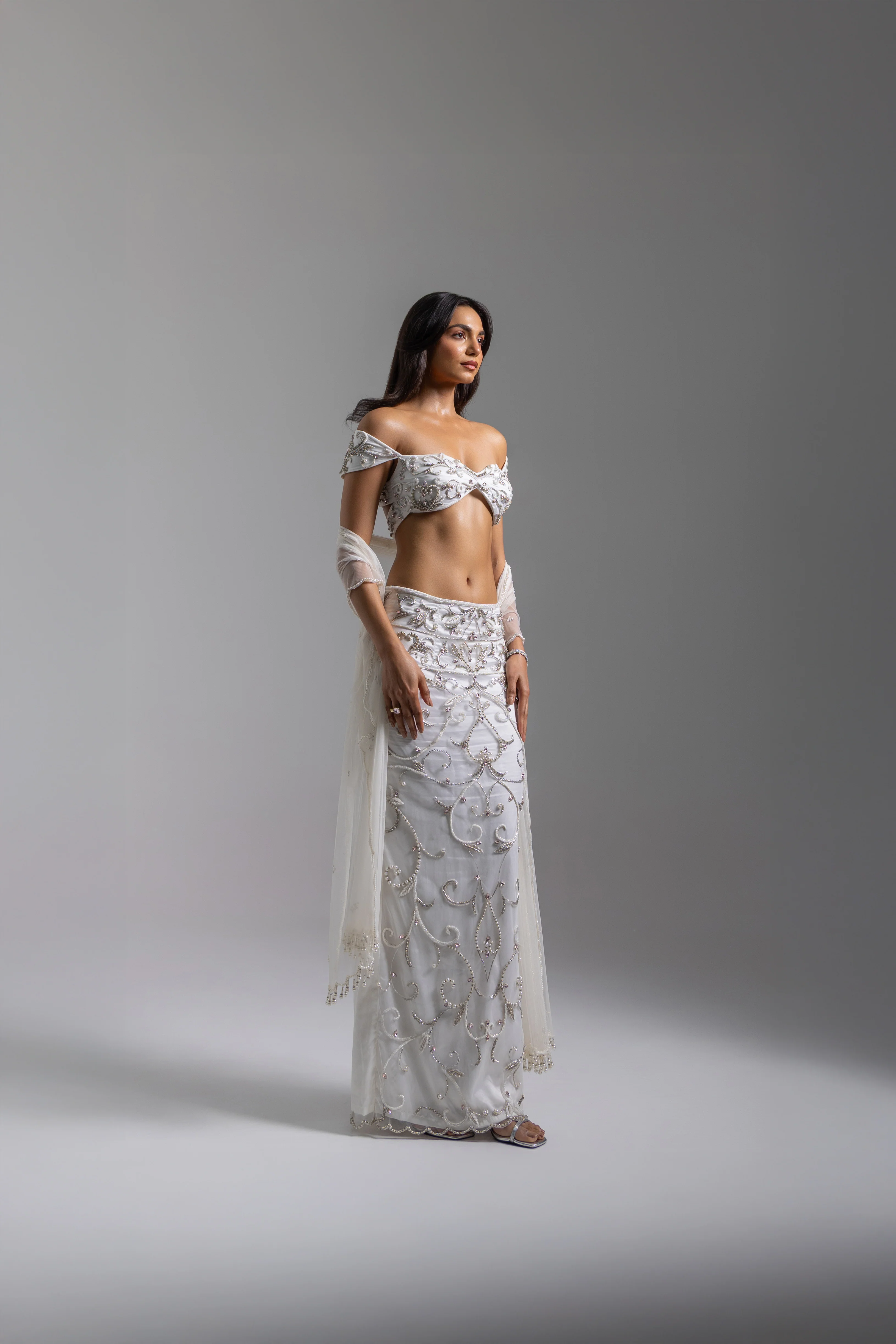 LOOK 03 - Image 11