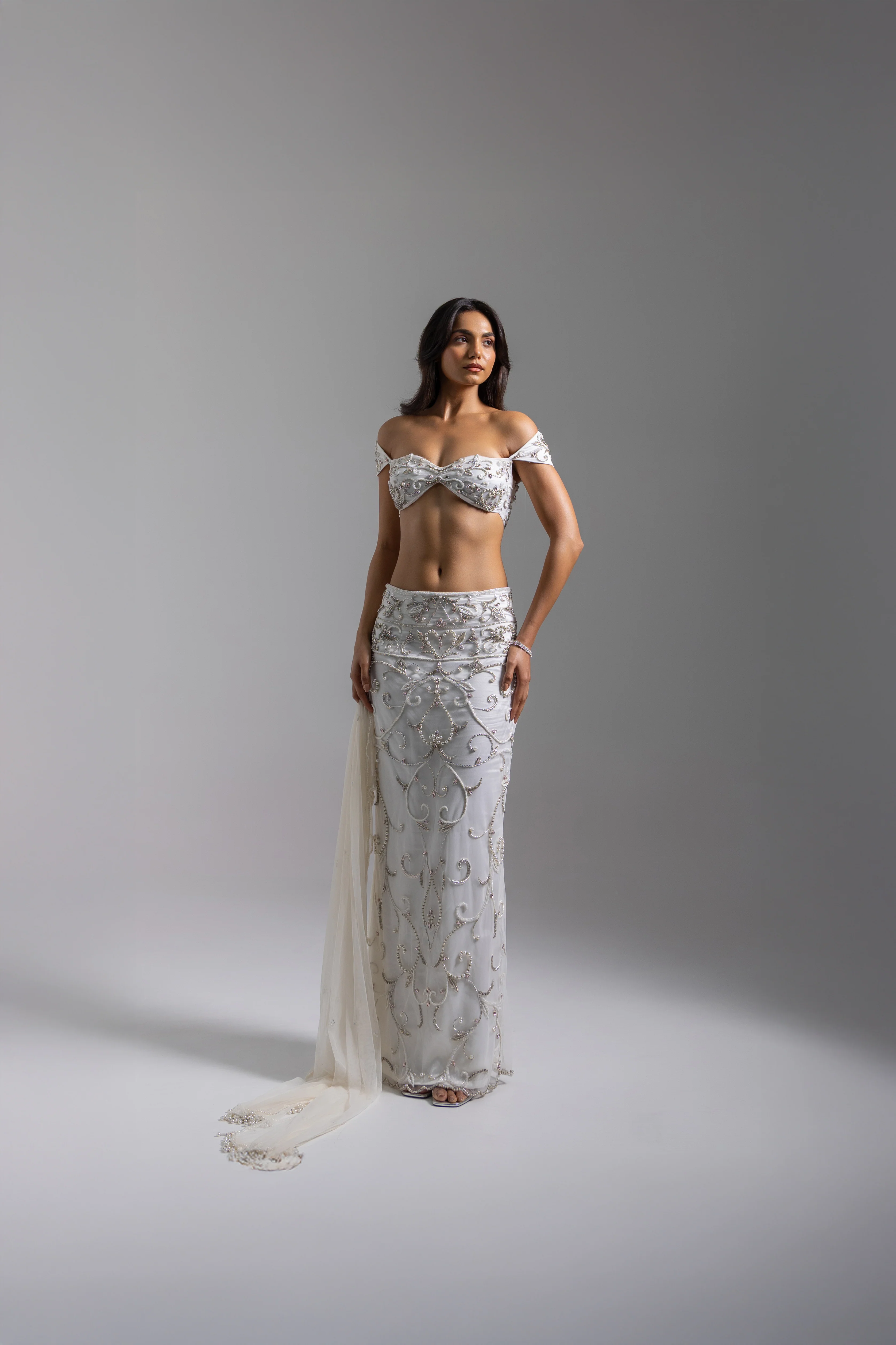 LOOK 03 - Image 12