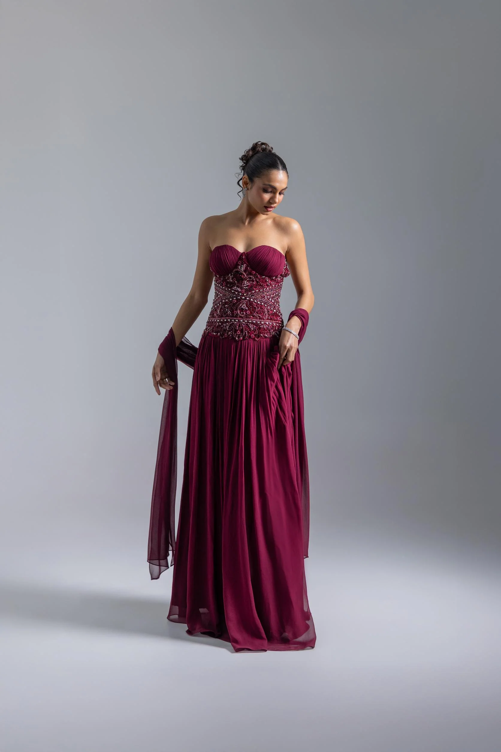 LOOK 06 - Image 10