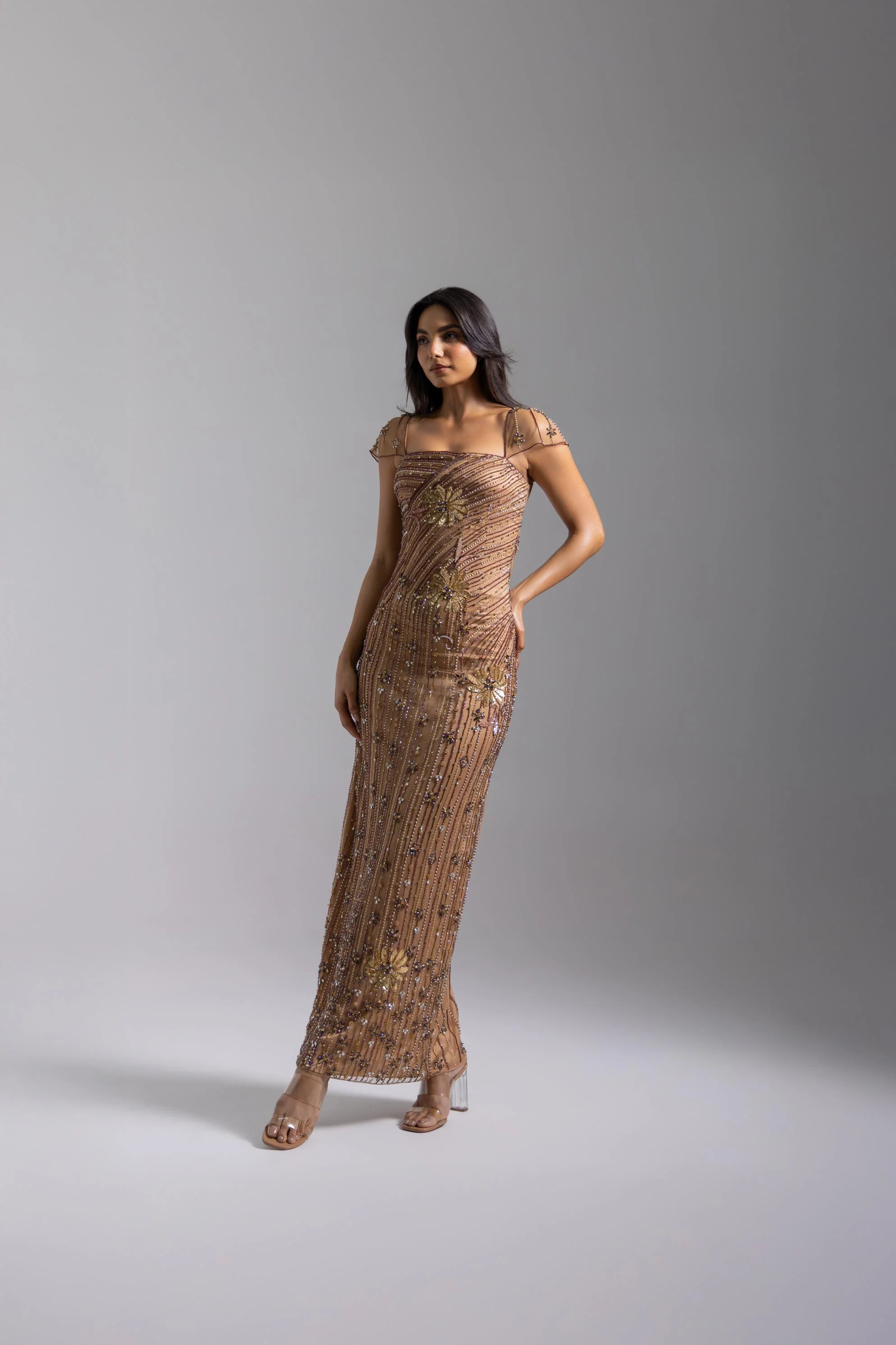 LOOK 05 - Image 4