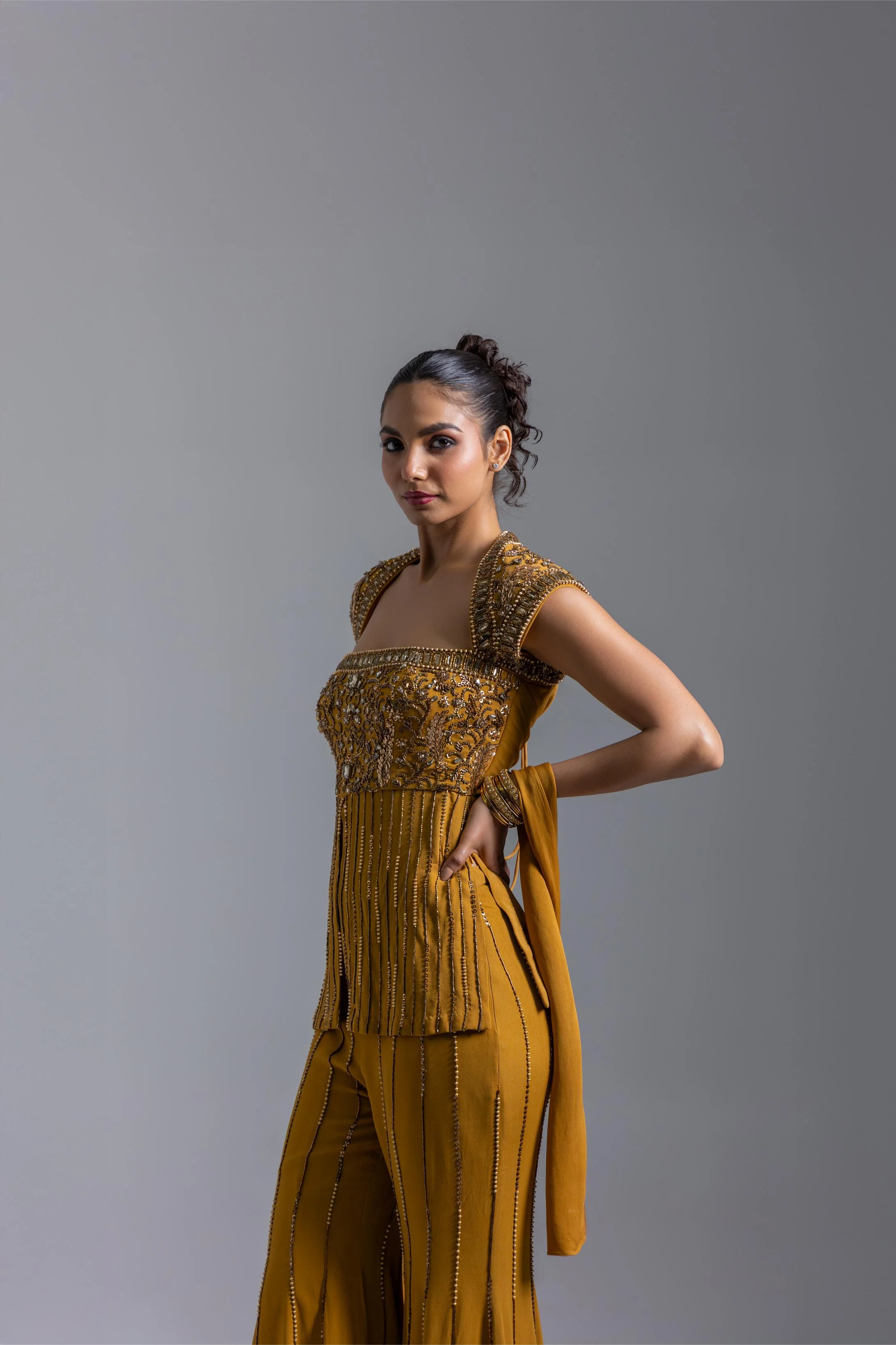 LOOK 07 - Image 4