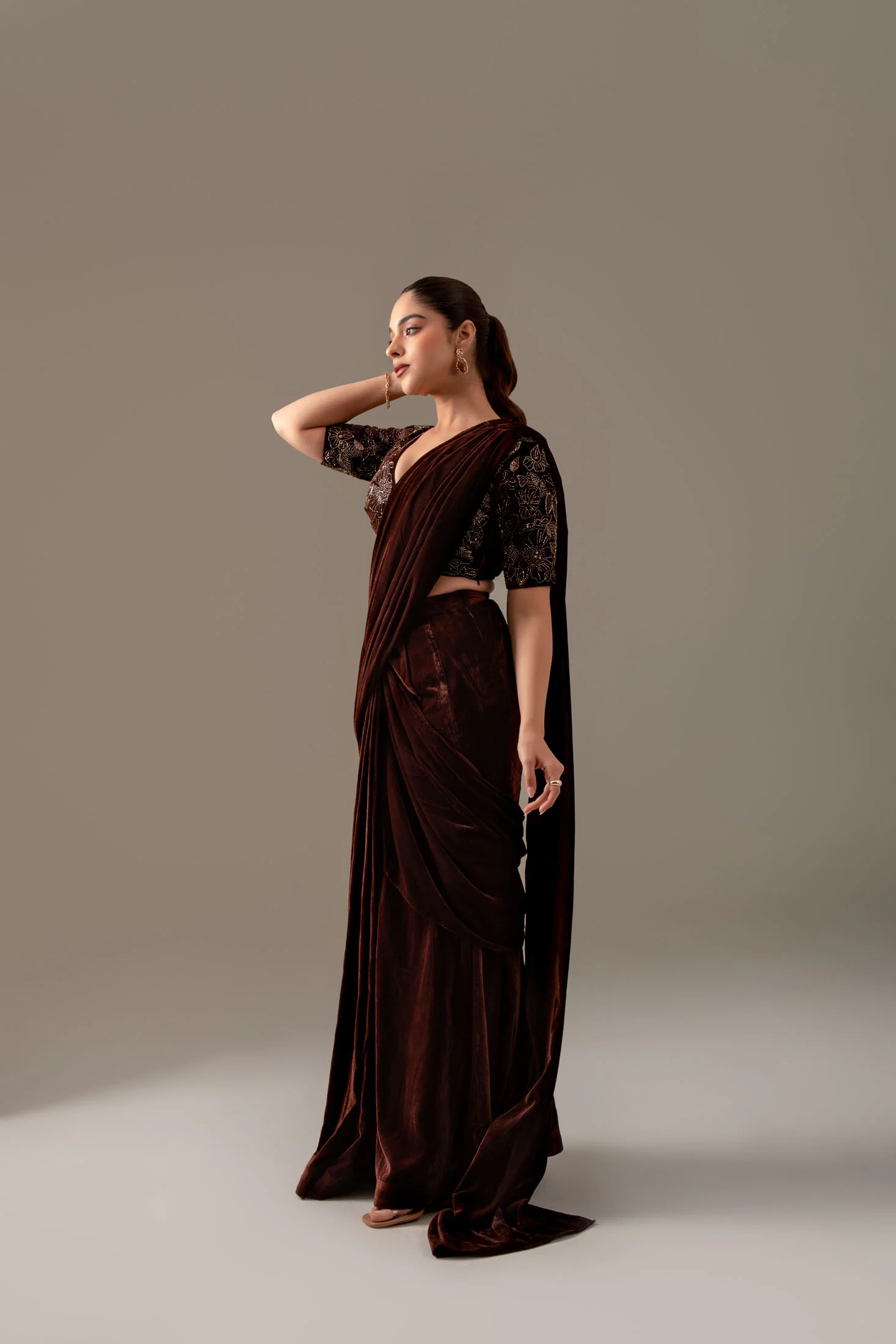 Midnight Velvet Saree - Image 5